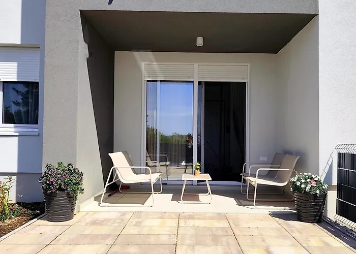 Nashi Garden Split Appartement *