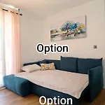 Nashi Garden Split With View & Parking