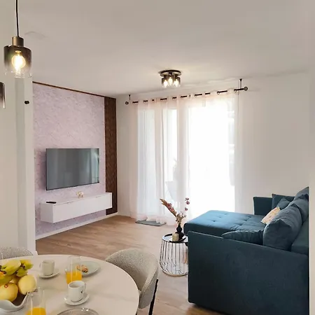 Appartamento Nashi Garden Split With View & Parking Solin