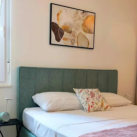 Nashi Garden Split With View & Parking * Σολίν
