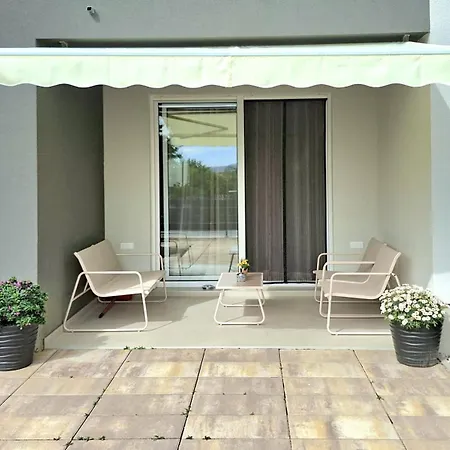Appartamento Nashi Garden Split With View & Parking